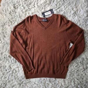 NWT Hart Schaffner Marx Merino Wool V-Neck Sweater - Size Large